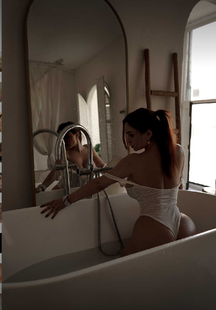 A playful frame from Miranda Faith nude — online in Dallas