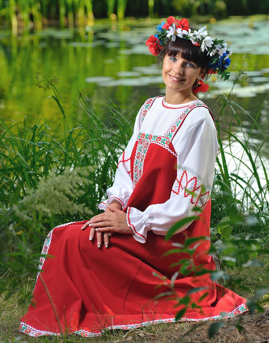 Beautiful girl Girls in Slavic costumes in Dallas
